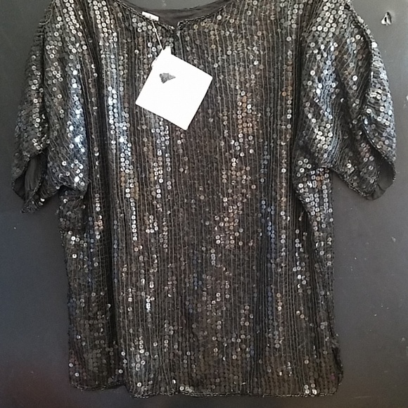 In fashion pure silk sequin shirt. Size large - Picture 4 of 8